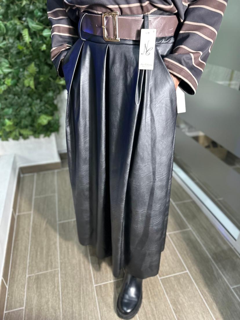 Jupe longue en similicuir